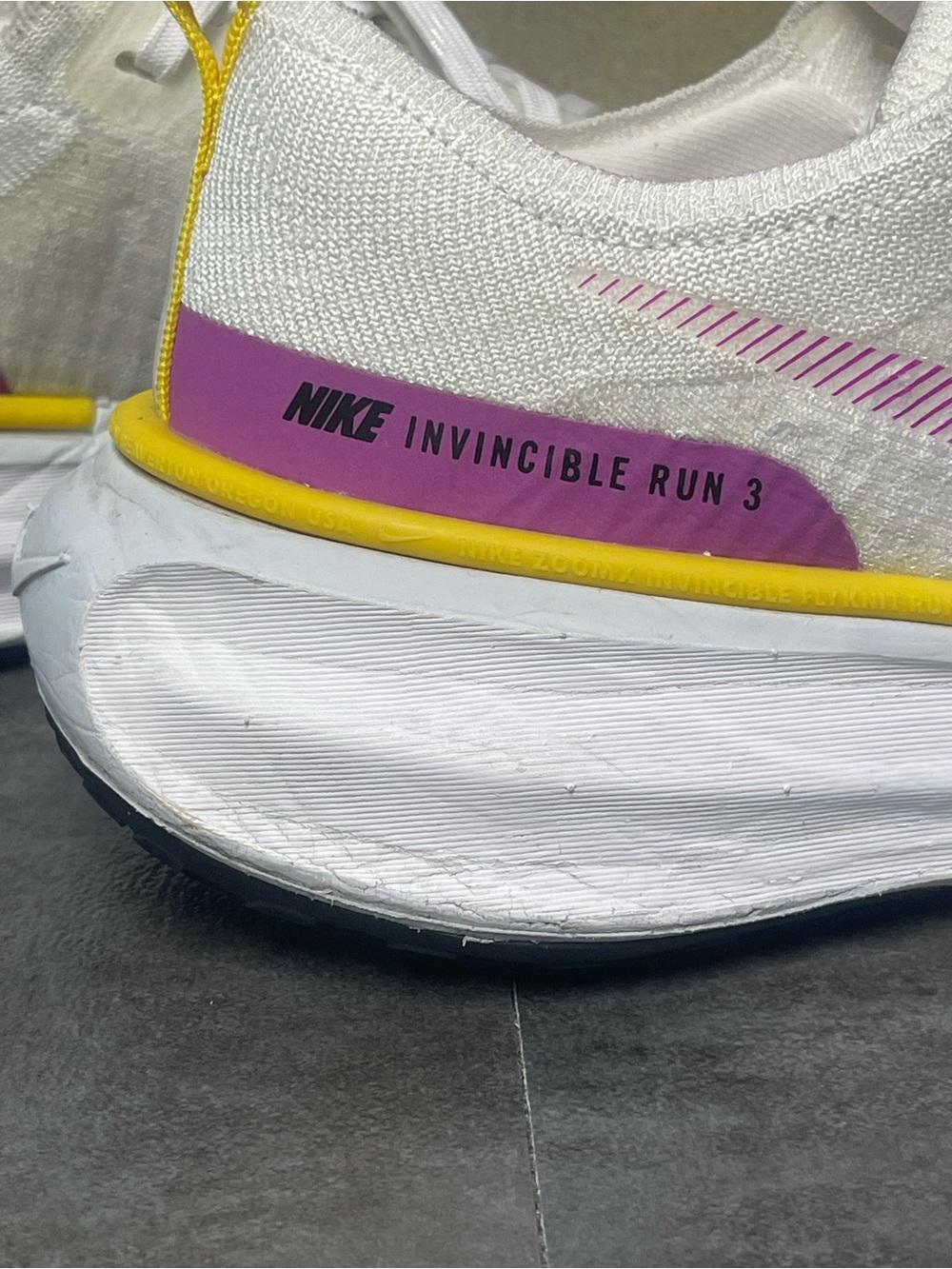 Nike ZoomX Invincible Run 3 Women’s White/Purple Sneakers Size 8.5 - Picture 13 of 16